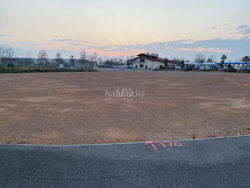 Foto 5ea11b18-185f-495b-8fdf-e451d7eeb8dc. Terreny residencial a Llevant Reus