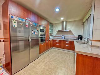 Flat in Calle Alarco 7 7