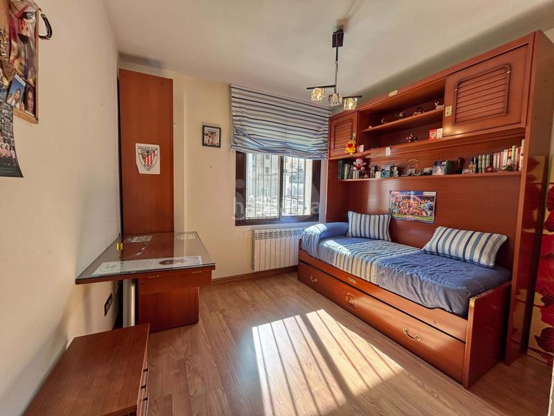 Foto f0e4b3bf-55c9-48f4-a46e-119c5a4e9988. Piso en calle alarco 7 7 en Ciudad Jardín Ciudad Real