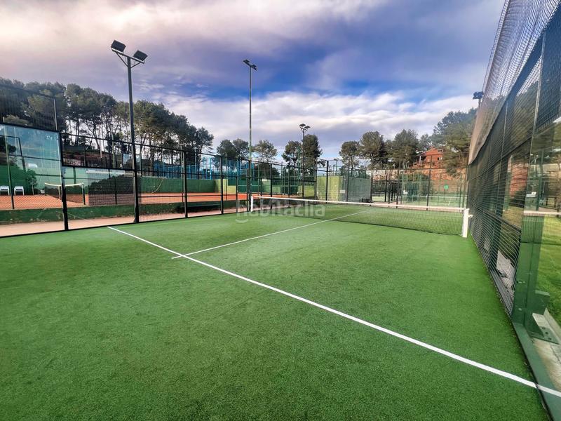 Foto 23d5ff97-08ae-47f6-8d5f-ec8ba3b752e5. Local comercial a avenida can montmany 90 90 a Corbera de Llobregat