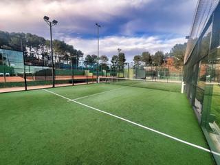 Locale commerciale in Avenida Can Montmany 90 90