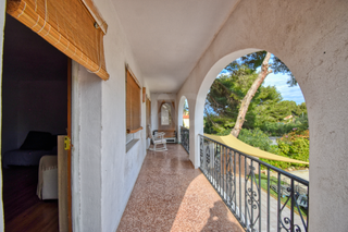 House in Las Rotas / Les Rotes