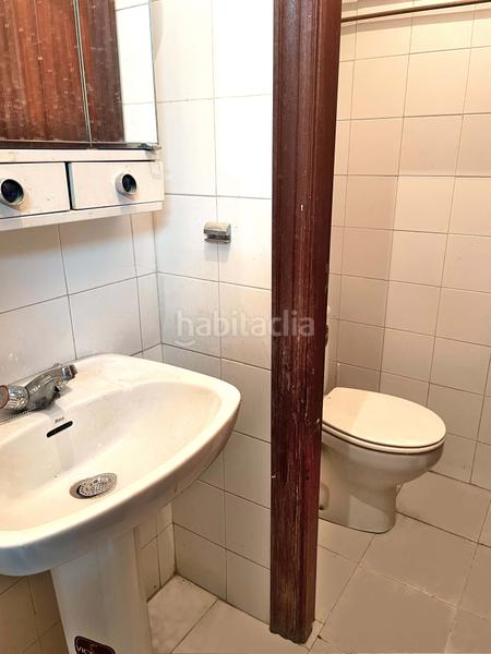 Foto 05b90040-f1b4-4d4a-a183-904078c97946. Business premise in calle demetrio valero 12 12 in León