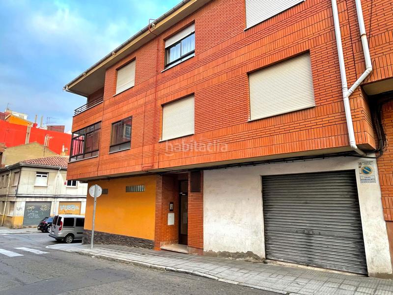 Foto 5f333a27-6e9b-4644-bcab-3171dbc9636c. Business premise in calle demetrio valero 12 12 in León