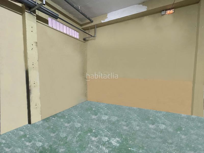 Foto 0be524fc-bbb9-4918-b363-e7c0d0c7f656. Local comercial en calle demetrio valero 12 12 en León