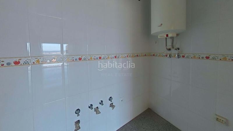 Foto 4a2ef615-f3c0-4bf3-8f54-498c442b6103. Piso en El Puerto - La Romanilla Roquetas de Mar