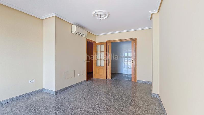 Foto bce7845b-006f-4aa6-82b7-270ba54f14aa. Piso en El Puerto - La Romanilla Roquetas de Mar