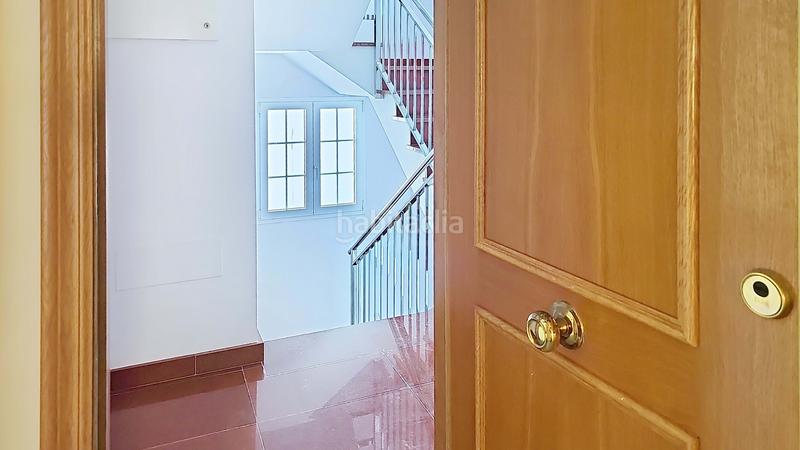 Foto d84e47ad-eab7-4dab-bb80-410bf3c4d1e4. Piso en El Puerto - La Romanilla Roquetas de Mar