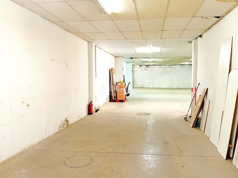 Foto fa8cd363-4d28-4f46-b867-ba558e294207. Local comercial a Can Palet Terrassa