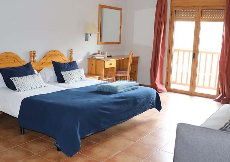 Foto e564d35b-e569-4778-8e98-41dc8a57f555. Edifici a Molina (La)