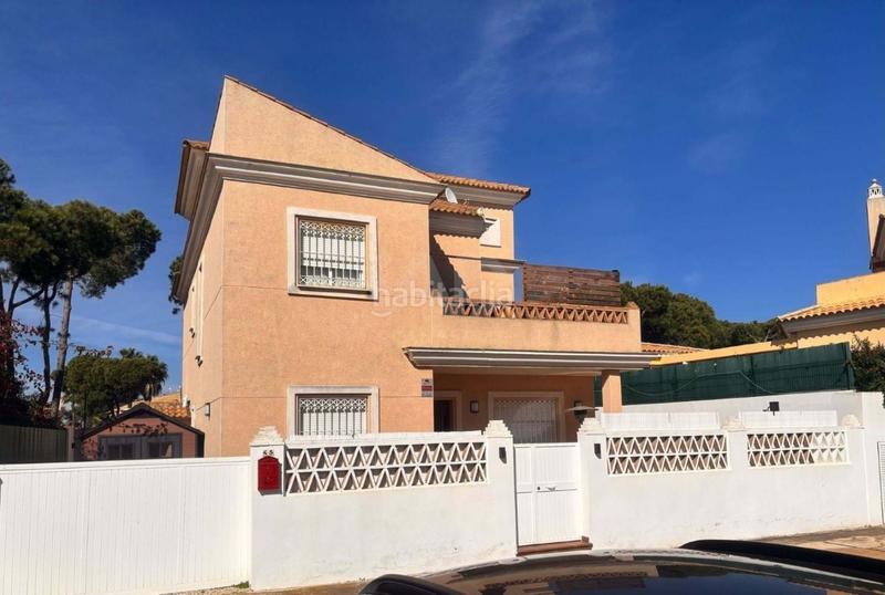 Foto a926a5f5-f514-4243-8cb2-9cb4b96ef9a0. Haus mit heizung parking pool in Islantilla golf Islantilla