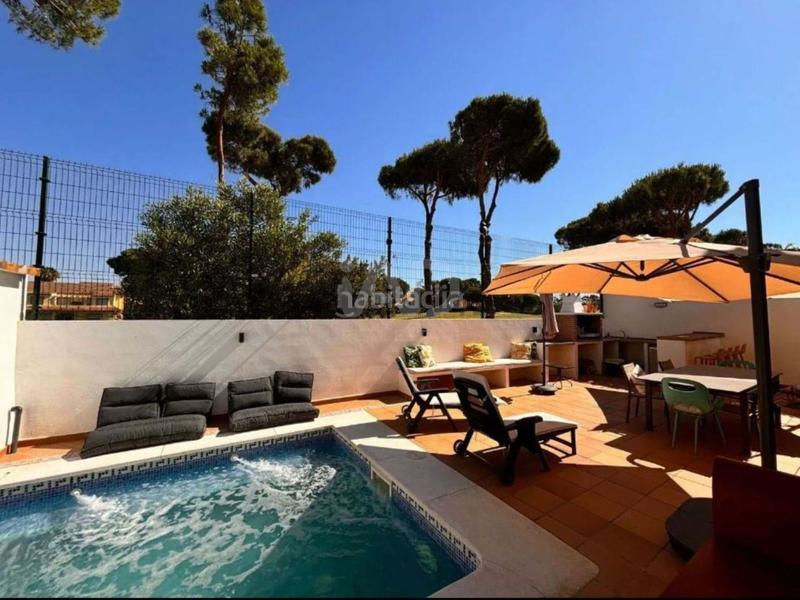 Foto 4a49d5a8-8bf6-4b2d-bc16-26a9a9294232. Maison avec chauffage parking piscine dans Islantilla golf Islantilla