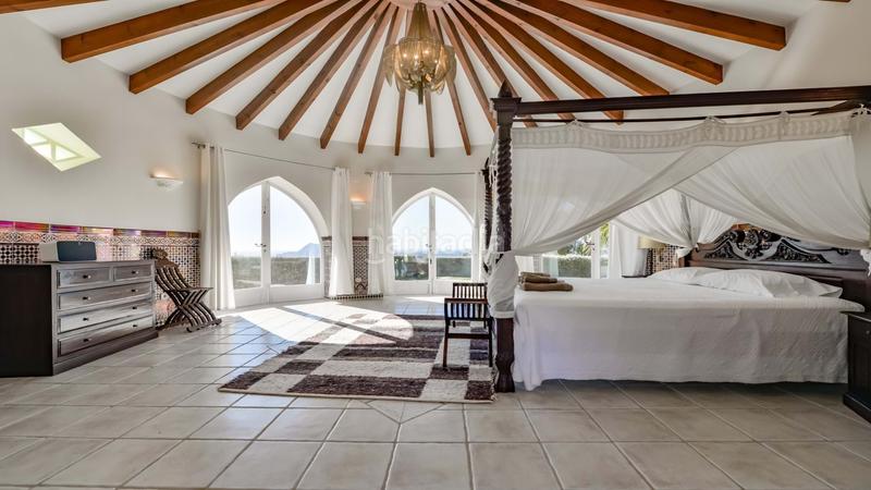 Foto 3beda70c-87bc-411c-be3f-9282dcfb9a8d. Casa amb calefacció aparcament piscina a Altea la vella Altea