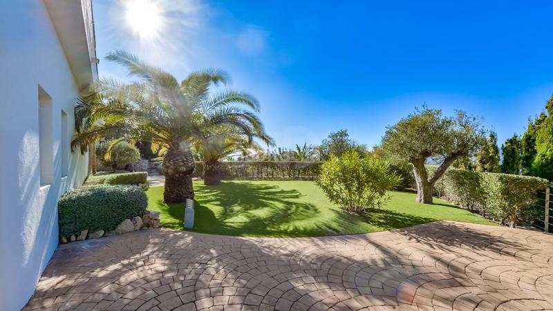 Foto b0eecf5b-506c-420a-9377-7a3abbfa2787. Casa amb calefacció aparcament piscina a Altea la vella Altea