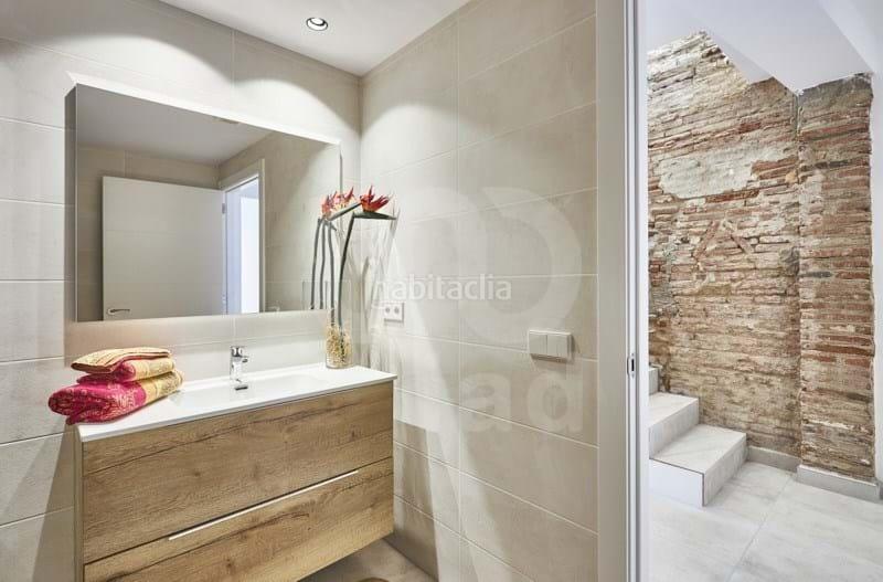 Foto 9bf1247a-b463-4c94-93f2-2731a58583be. Casa en calle sant ramon major major en Tordera Tordera
