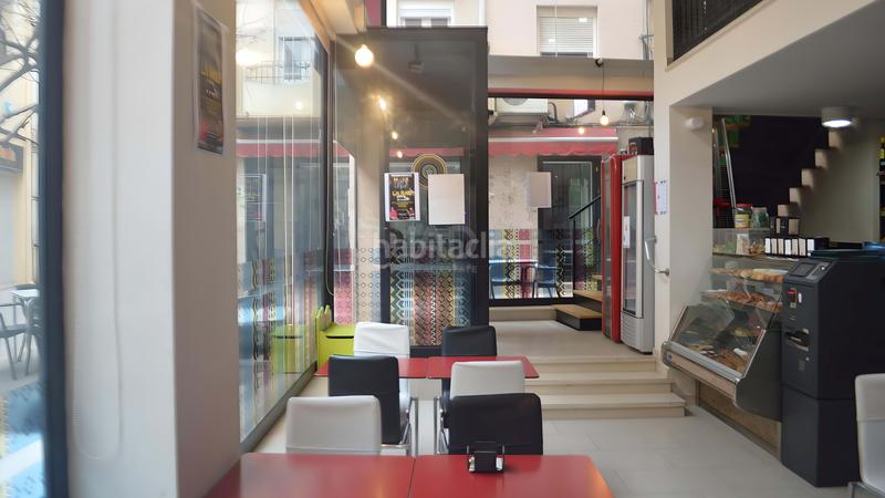 Foto 9eeeac0c-8005-4e81-9fca-431b0943a68e. Local comercial a Centre Vendrell (El)