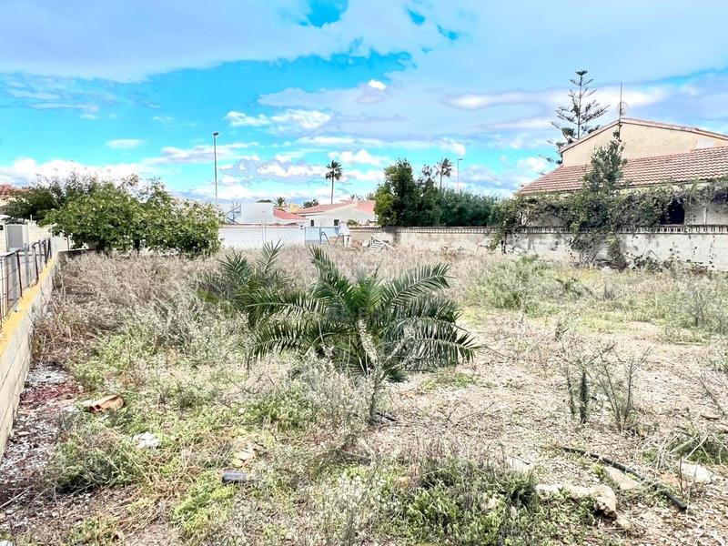 Foto d3f33523-8ae9-48af-9ca2-2dbf162ce3c7. Terrain résidentiel dans calle bequessina 14 14 dans Amposta