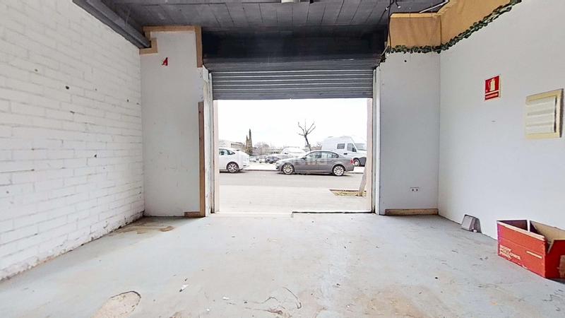 Foto 2ea74cb7-2197-42eb-9b90-786e377b9261. Local comercial en Valls