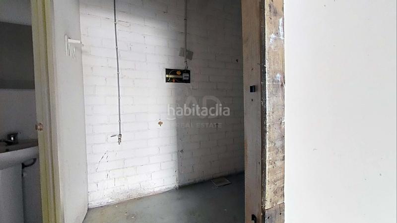 Foto df2c593a-82be-4121-ae5a-2928d0ac9076. Local comercial en Valls