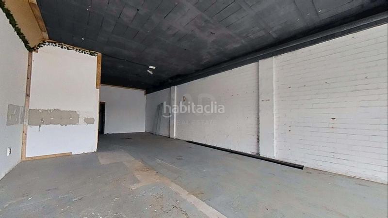 Foto 4f2a61b6-3c49-4225-93cd-685fc9741df5. Local commercial dans Valls