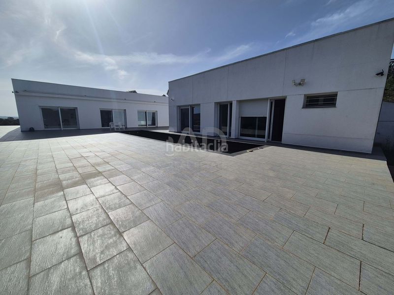 Foto 4d23e630-f31d-45cb-97e0-b597101e12b0. Casa amb calefacció aparcament piscina a Alburquerque