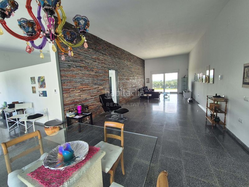 Foto ff4afb7e-5662-4292-a579-9f37588462a9. Casa amb calefacció aparcament piscina a Alburquerque