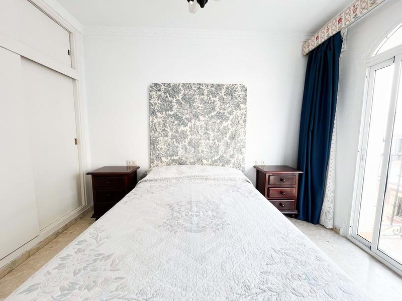 Foto 1a56e178-5dca-4042-a049-43875a695323. Piso en calle palangreros 29 29 en Puerto Deportivo Fuengirola