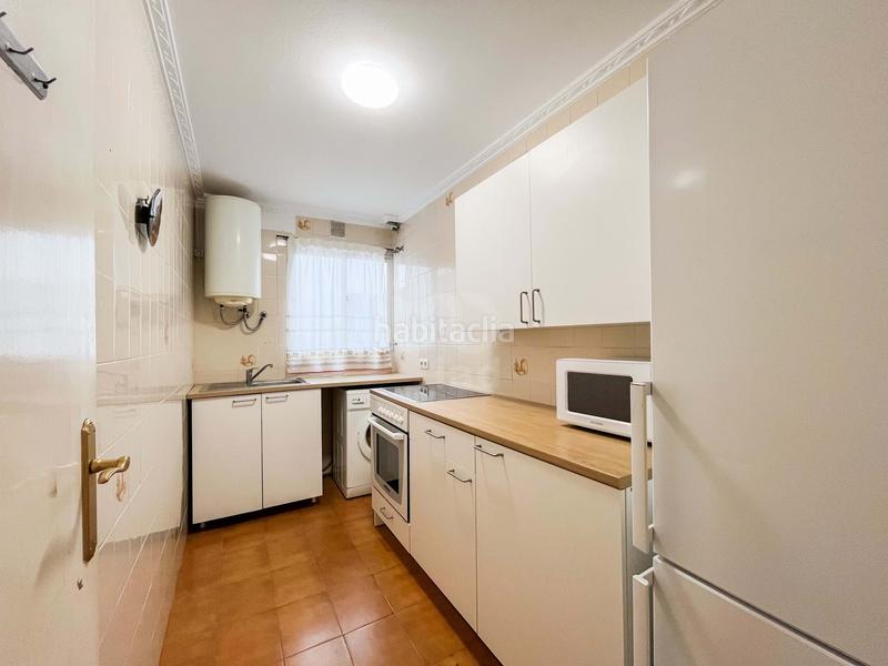 Foto 908a4526-b905-4b69-a359-856441648b49. Piso en calle palangreros 29 29 en Puerto Deportivo Fuengirola