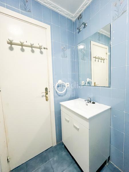 Foto b8f1d5ee-2eb3-40c6-809b-1e7728c4afe3. Piso en calle palangreros 29 29 en Puerto Deportivo Fuengirola