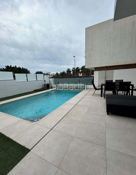 Foto 0332f2ff-f4ff-4371-abe6-f795051d5990. House with pool in Los Almendros Orihuela