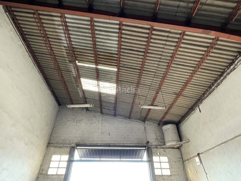 Foto 6294c90c-f0bd-449b-8910-5951436a3ffc. Geschäftsraum in carretera villaroañe 16 16 in Puente Castro León