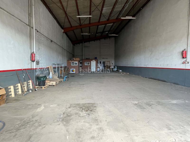 Foto d71334fc-c2f9-4ef8-944d-0f951ee46659. Geschäftsraum in carretera villaroañe 16 16 in Puente Castro León