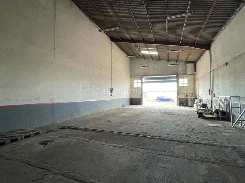 Foto a81afa30-9560-47a6-99c6-6a4182151dd7. Local commercial dans carretera villaroañe 16 16 dans León