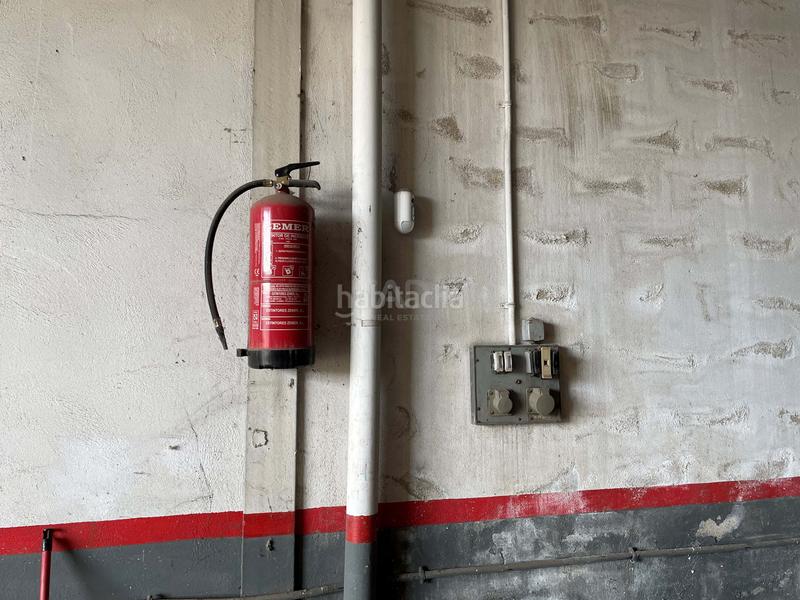 Foto ae717c0c-18cf-4ab2-b0ab-b8802cd70e08. Local commercial dans carretera villaroañe 16 16 dans León