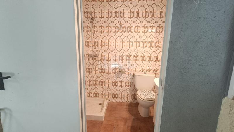 Foto c6d65434-d8f5-4c52-9665-f29b1d4ed3cf. Local comercial a Bellvei