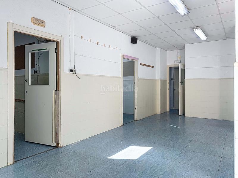 Foto 1352bd2f-8f42-41a0-b362-2916e15e8c5e. Alquiler local comercial en Centrevila Vilanova i la Geltrú