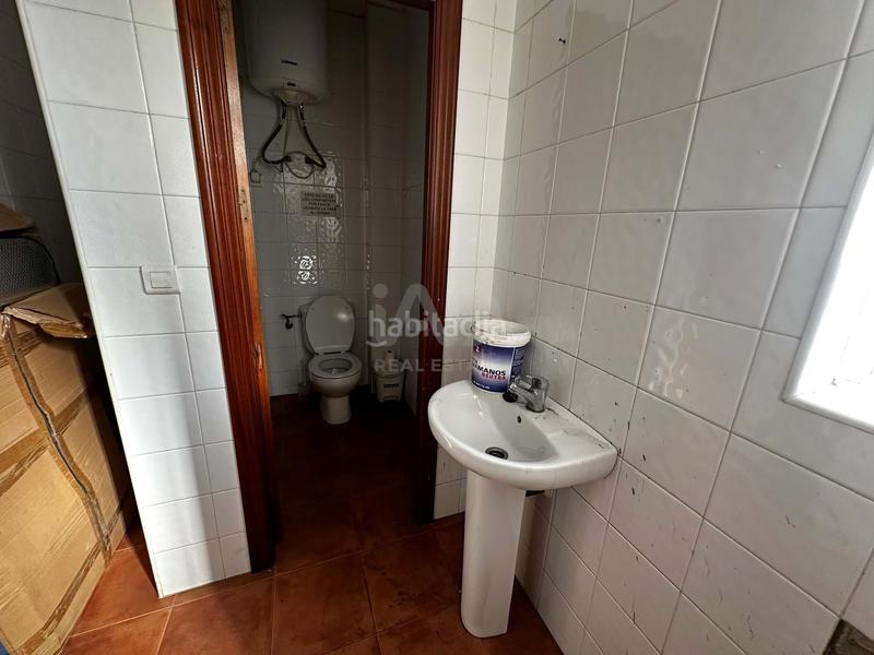 Foto 3bec12a1-1d58-41c0-9011-189c20fbffd3. Local comercial a Lepe