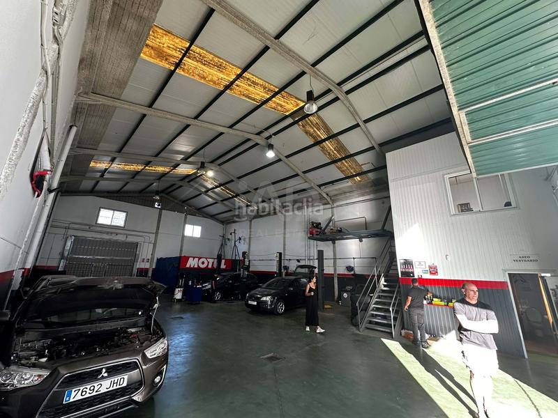 Foto ed5b4a1a-d4a4-4a1c-bb00-28e440e87364. Local commercial dans Lepe