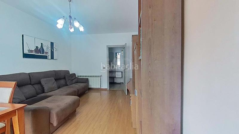 Foto 64ccd8d0-b5a5-4a33-b46b-21f3c4be55f5. Piso en calle del sol 8 8 en Arén