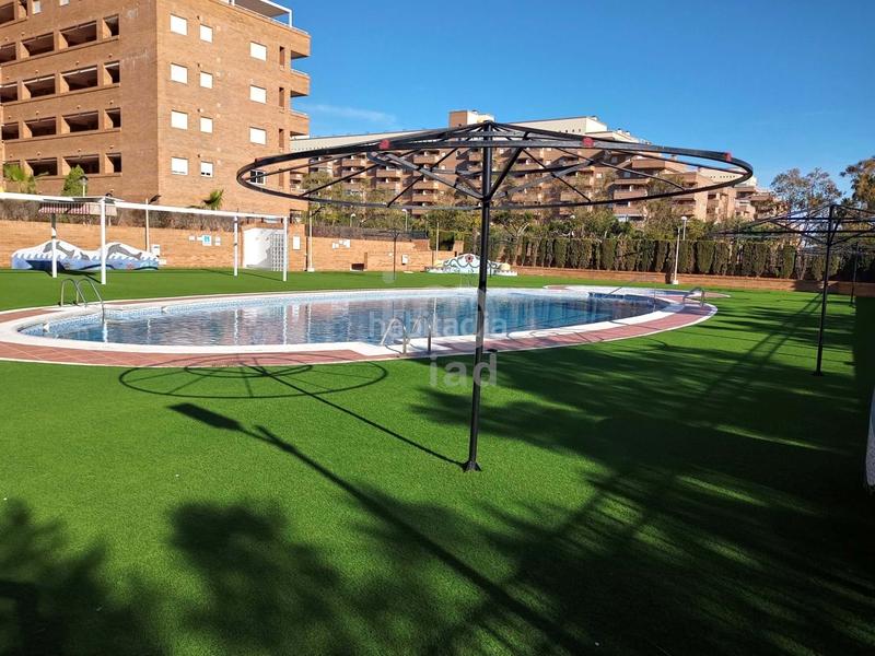 Foto c155a854-fd82-4310-8ce5-cc41c407a16e. Pis amb calefacció aparcament piscina a Playa Coral - Torremar Oropesa del Mar