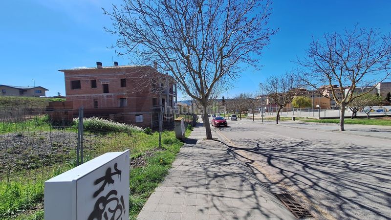 Foto bdf45198-fc90-43d1-a4ca-48df01e295a0. Wohngrundstück in avenida arbre fruiter 19 19 in Moià