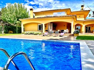 Casa a Avinyonet de Puigventós