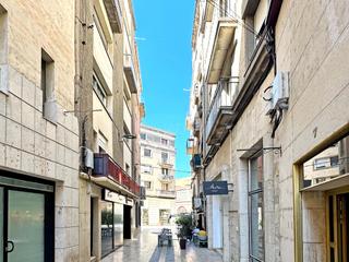 Building in Calle carbo 4 4