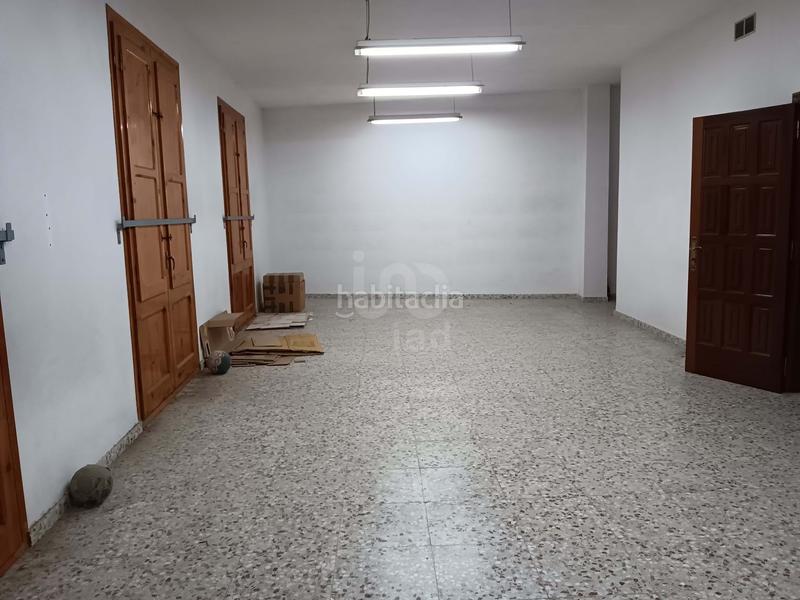 Foto d34a84a7-c26f-42c1-902b-15a88cd8d282. Edificio en Centre Tortosa