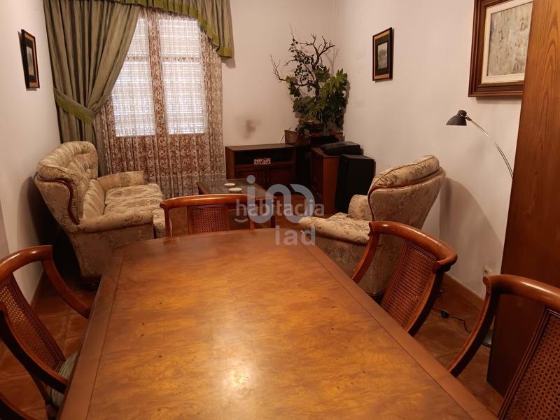 Foto da6855ab-ce0a-4ba3-b0f0-55436f661a3b. Edificio en Centre Tortosa