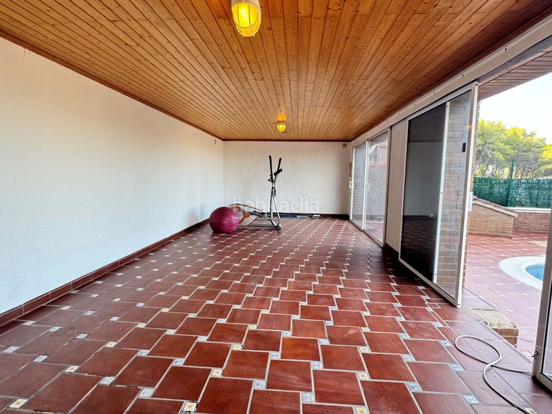 Foto 1f932c1d-6a93-4ea5-93bb-8a77a9e4705f. Casa amb calefacció aparcament piscina a Marianao Sant Boi de Llobregat