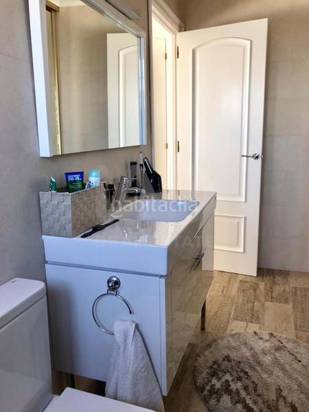 Foto 6b2b555a-72a9-4f40-ad3e-b1884f80d660. Casa amb calefacció aparcament piscina a Marianao Sant Boi de Llobregat