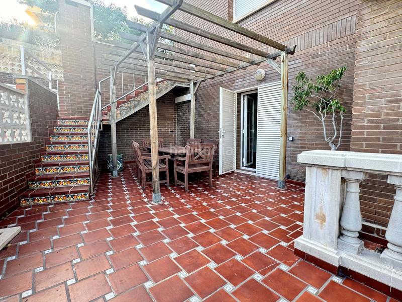 Foto c39712f8-514c-419e-9597-39c0f6072b72. Casa amb calefacció aparcament piscina a Marianao Sant Boi de Llobregat