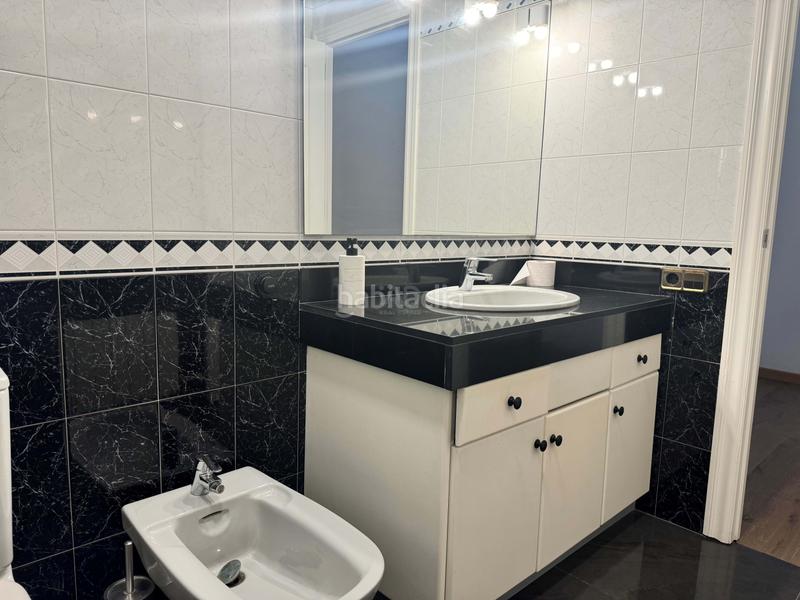 Foto d4127957-3573-490e-954b-120b843b4a62. Casa amb calefacció aparcament piscina a Marianao Sant Boi de Llobregat