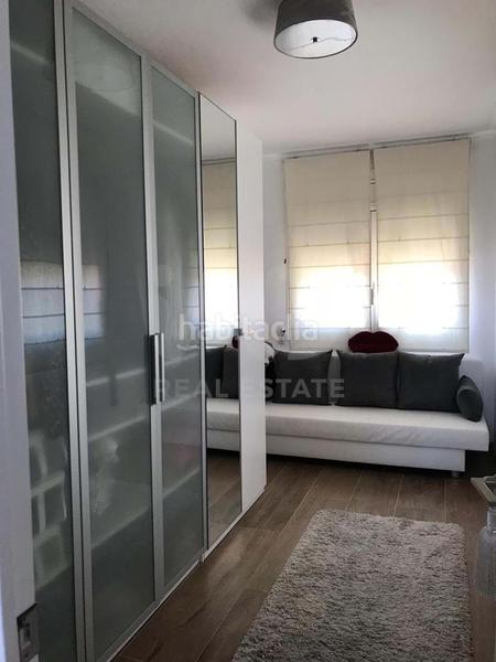 Foto d7e56192-6301-4182-b8d8-ac16f005f664. Casa amb calefacció aparcament piscina a Marianao Sant Boi de Llobregat